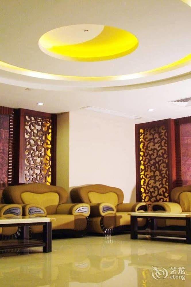 Wanyi Hotel Dongguan  Bagian luar foto